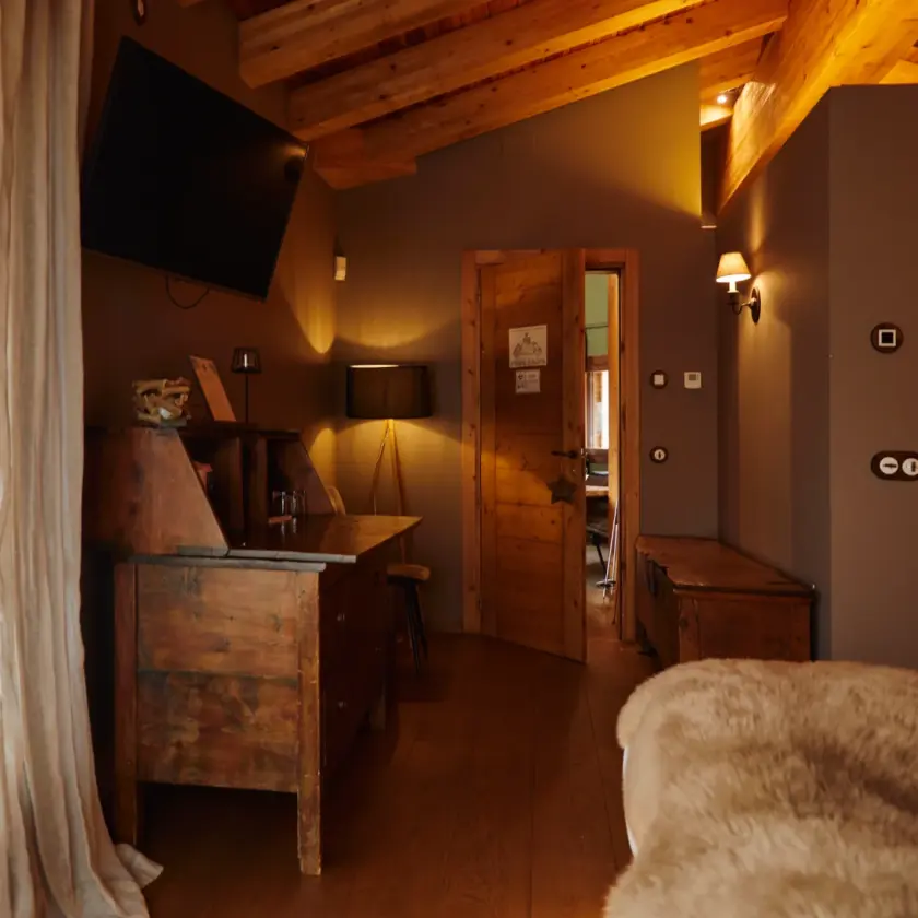 Mountain Lodge 3